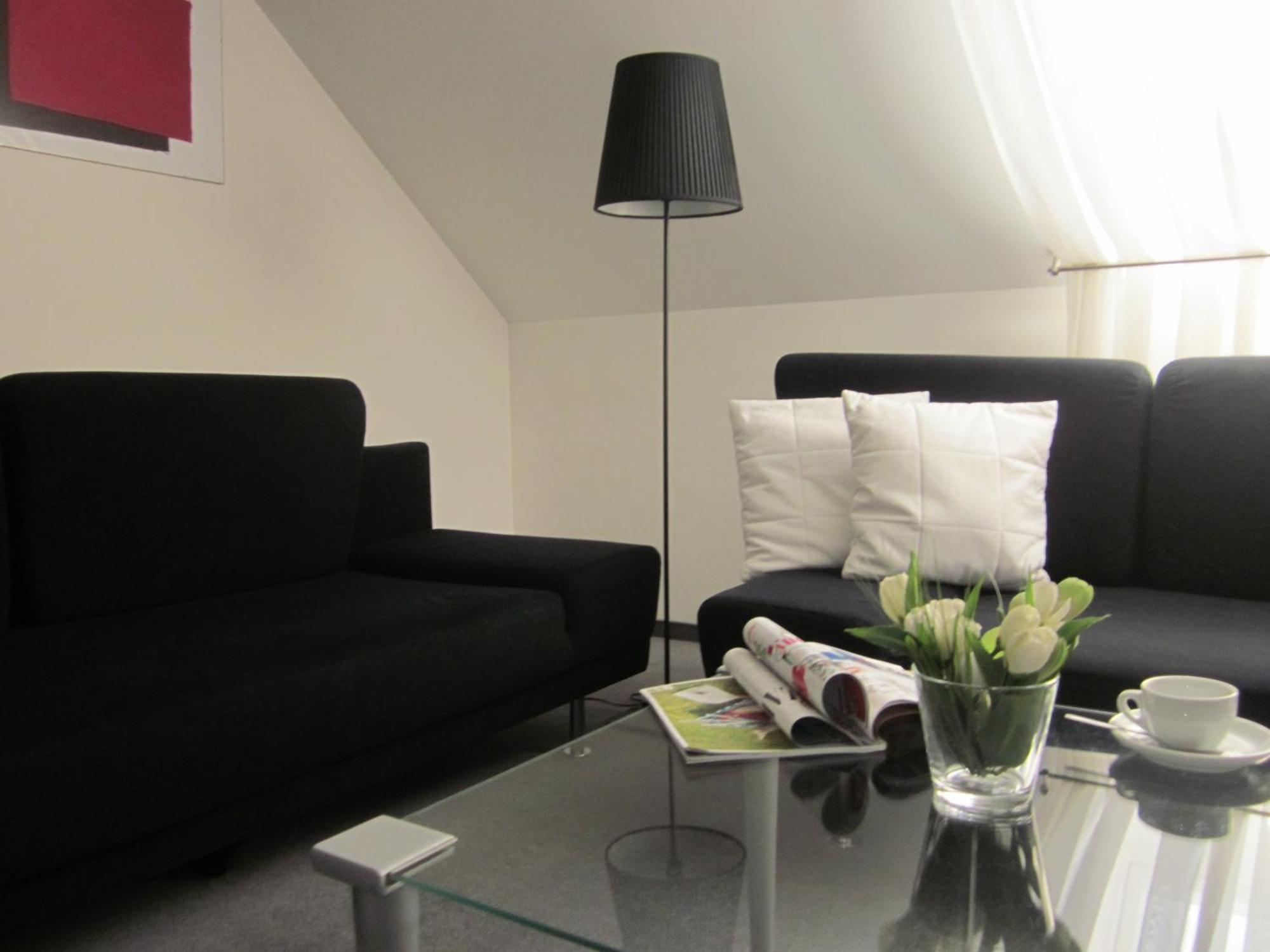 Penzion Luxor Trnava Exteriör bild