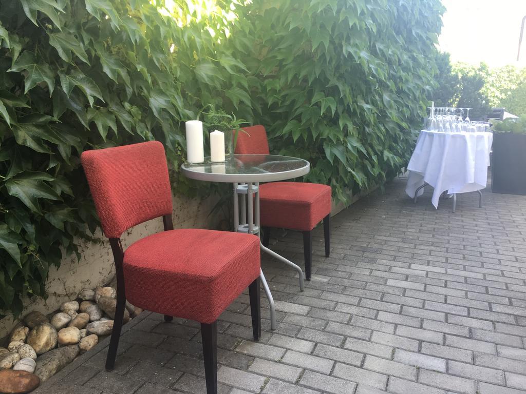 Penzion Luxor Trnava Exteriör bild